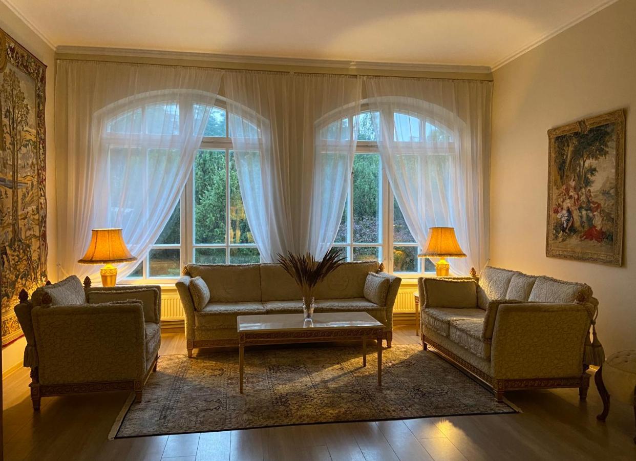 Karle Hotel Vitrupe Kültér fotó