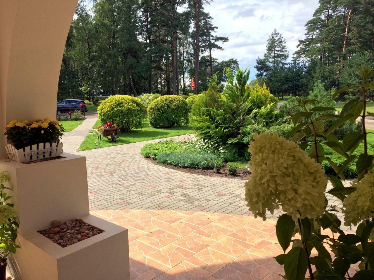 Karle Hotel Vitrupe Kültér fotó