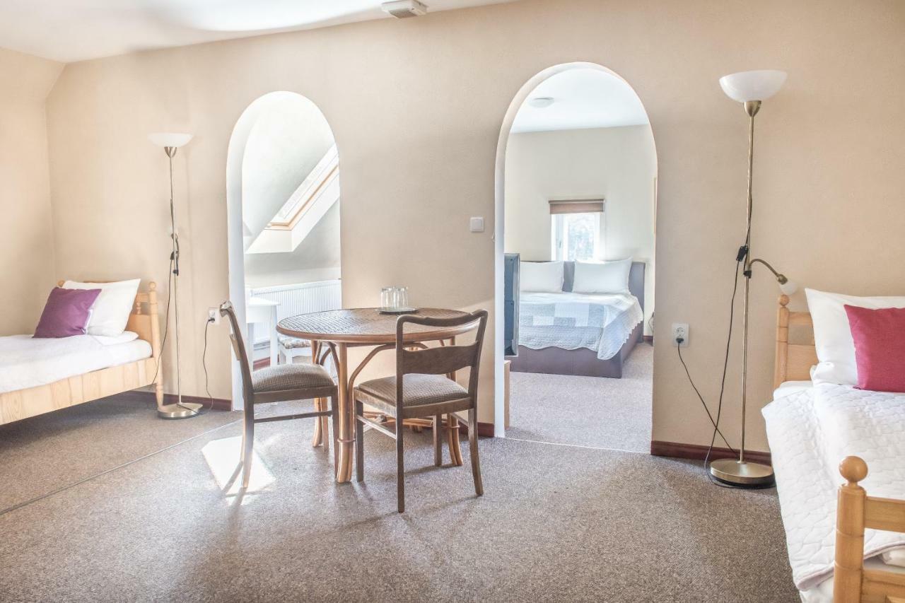 Karle Hotel Vitrupe Kültér fotó
