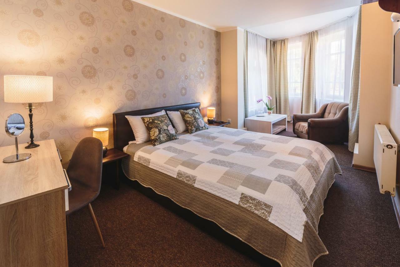 Karle Hotel Vitrupe Kültér fotó